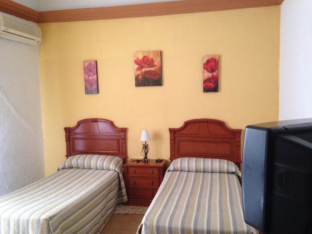 Hostal De Las Heras Badajoz Bilik gambar