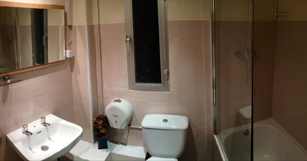 Hostal De Las Heras Badajoz Bilik gambar